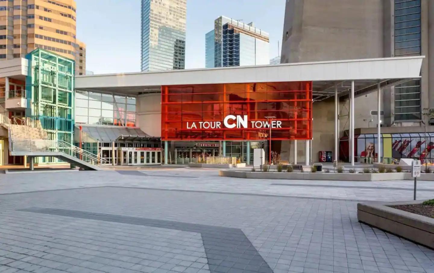 3 Bedroom Beside Cn Tower With Parking Downtown Toronto Extérieur photo